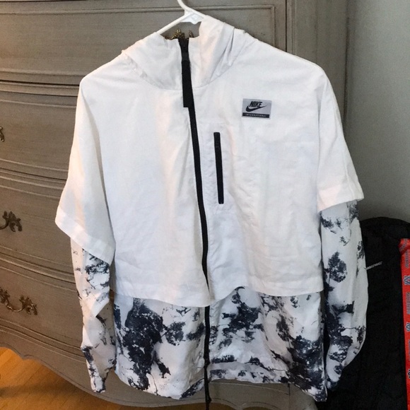 nike tie dye windbreaker